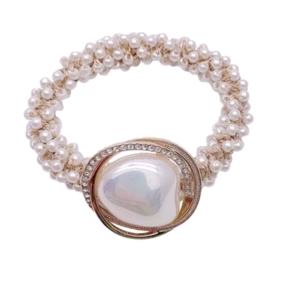 Beautiful Faux Pearl Hair Tie - Picture 5 of 11